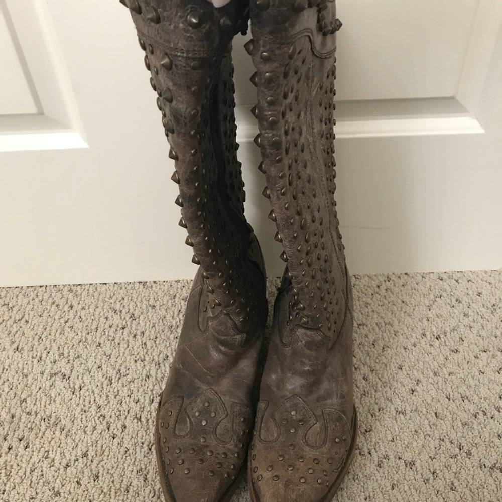 Corral boots
